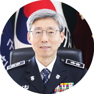 서울구치소장 유태오 프로필 사진