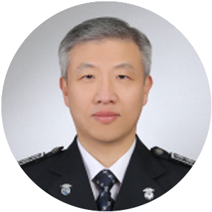군산교도소장 홍순철